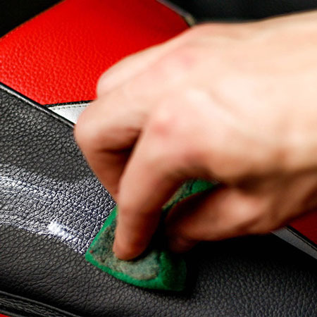 How to clean your leather bag: the perfect cleaning to revive it